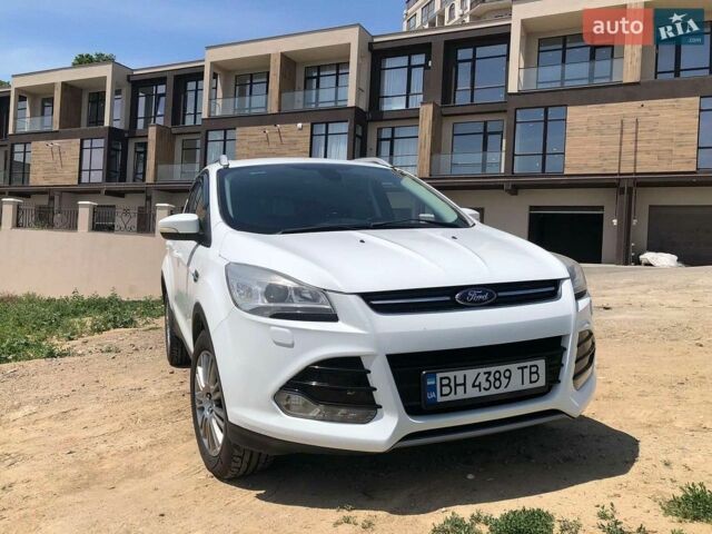 Белый Форд Куга, объемом двигателя 2 л и пробегом 127 тыс. км за 13400 $, фото 1 на Automoto.ua
