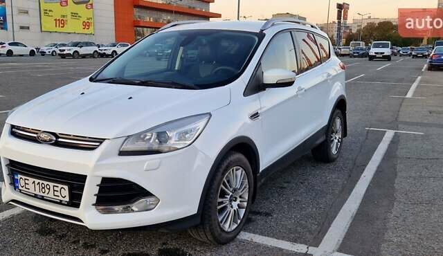 Форд Куга 2013 в Черновцах на Automoto.ua Белый Форд Куга, объемом двигателя 2 л и пробегом 211 тыс. км за 13999 $, фото 1 на Automoto.ua
