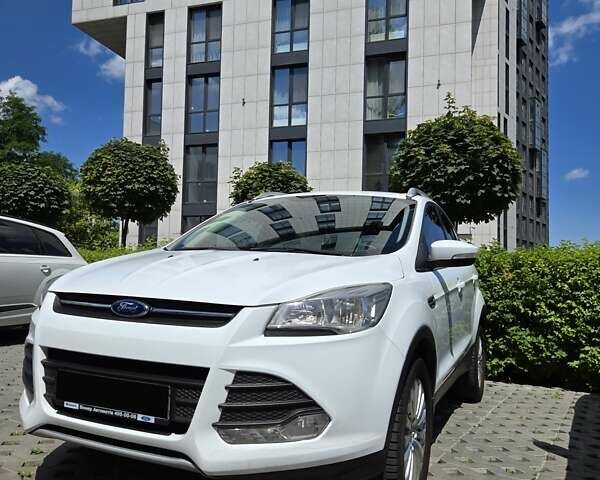 Белый Форд Куга, объемом двигателя 2 л и пробегом 121 тыс. км за 14500 $, фото 1 на Automoto.ua