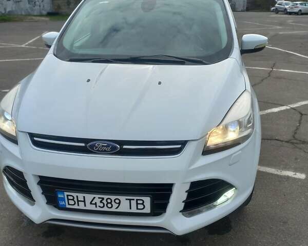 Белый Форд Куга, объемом двигателя 2 л и пробегом 123 тыс. км за 13200 $, фото 1 на Automoto.ua