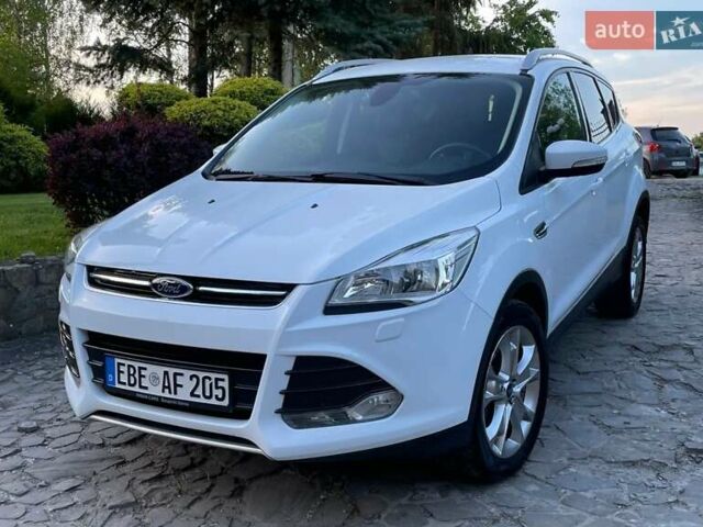 Белый Форд Куга, объемом двигателя 2 л и пробегом 187 тыс. км за 11000 $, фото 1 на Automoto.ua