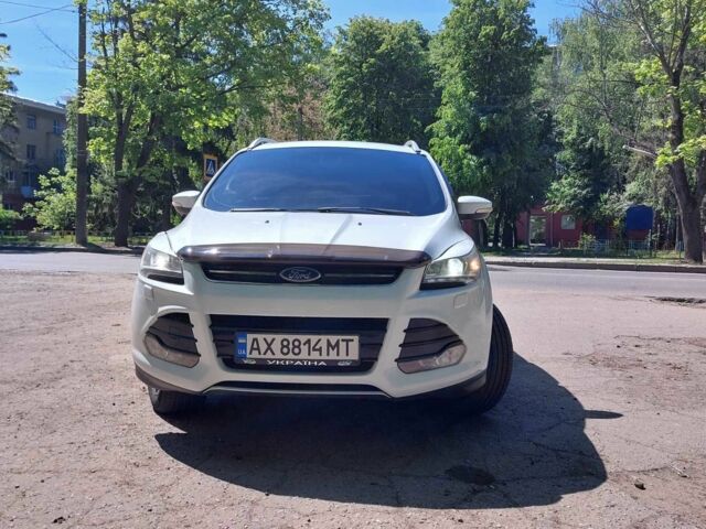 Белый Форд Куга, объемом двигателя 2 л и пробегом 245 тыс. км за 13500 $, фото 1 на Automoto.ua