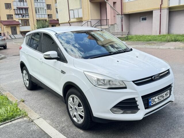 Белый Форд Куга, объемом двигателя 2 л и пробегом 88 тыс. км за 12300 $, фото 1 на Automoto.ua