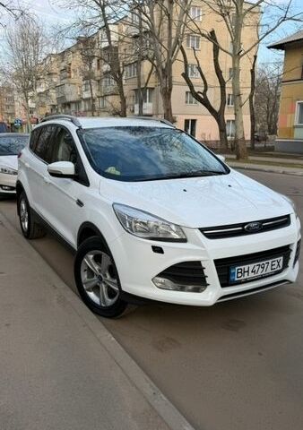 Білий Форд Куга, об'ємом двигуна 2 л та пробігом 139 тис. км за 13000 $, фото 1 на Automoto.ua
