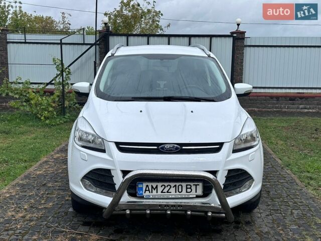Белый Форд Куга, объемом двигателя 2 л и пробегом 53 тыс. км за 14900 $, фото 1 на Automoto.ua