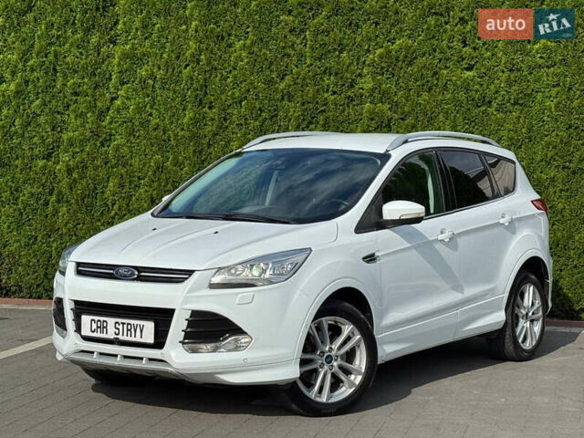 Білий Форд Куга, об'ємом двигуна 2 л та пробігом 289 тис. км за 13999 $, фото 1 на Automoto.ua