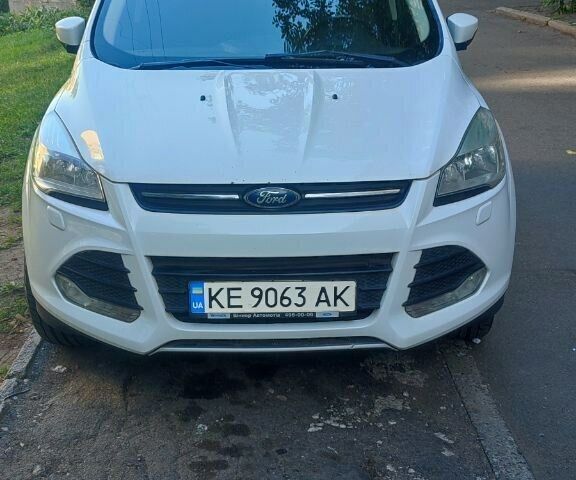 Білий Форд Куга, об'ємом двигуна 2 л та пробігом 190 тис. км за 12000 $, фото 1 на Automoto.ua