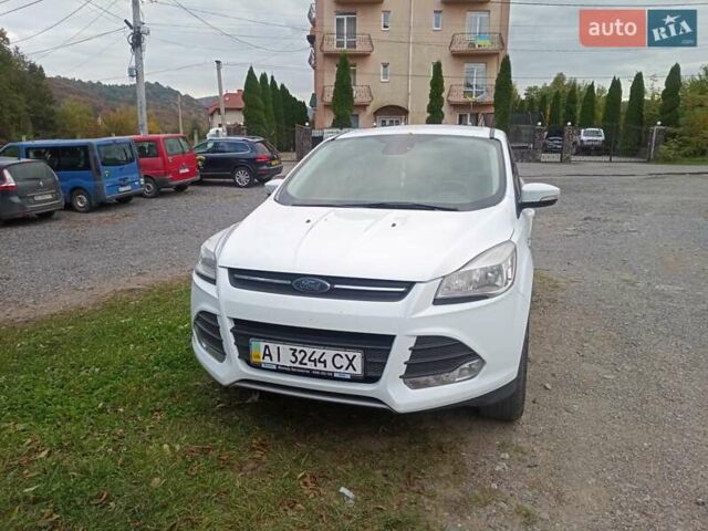Белый Форд Куга, объемом двигателя 1.5 л и пробегом 173 тыс. км за 12100 $, фото 1 на Automoto.ua