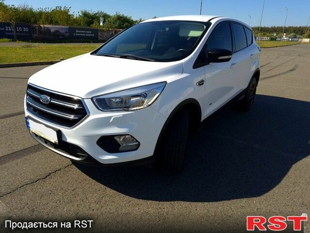 Білий Форд Куга, об'ємом двигуна 2 л та пробігом 174 тис. км за 14400 $, фото 1 на Automoto.ua