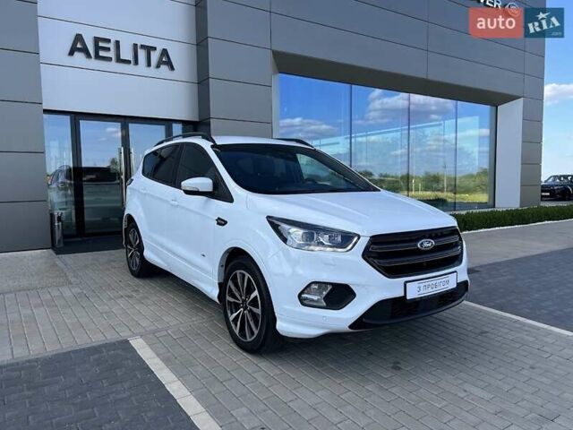 Білий Форд Куга, об'ємом двигуна 2 л та пробігом 223 тис. км за 19300 $, фото 1 на Automoto.ua