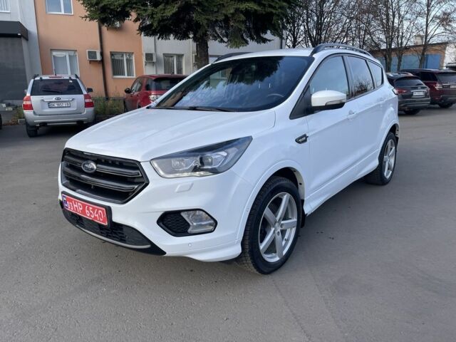 Белый Форд Куга, объемом двигателя 2 л и пробегом 247 тыс. км за 416 $, фото 1 на Automoto.ua