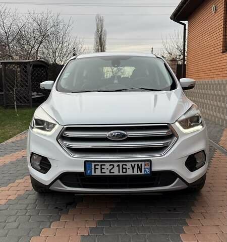 Білий Форд Куга, об'ємом двигуна 2 л та пробігом 187 тис. км за 16963 $, фото 1 на Automoto.ua