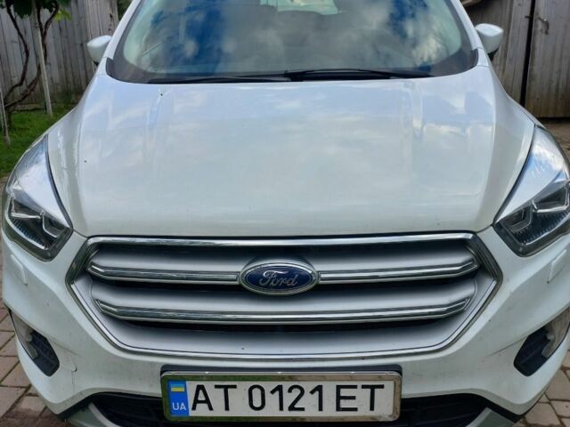 Белый Форд Куга, объемом двигателя 1.5 л и пробегом 102 тыс. км за 18200 $, фото 1 на Automoto.ua