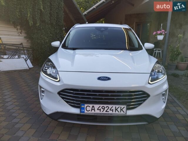 Білий Форд Куга, об'ємом двигуна 2 л та пробігом 183 тис. км за 26300 $, фото 1 на Automoto.ua