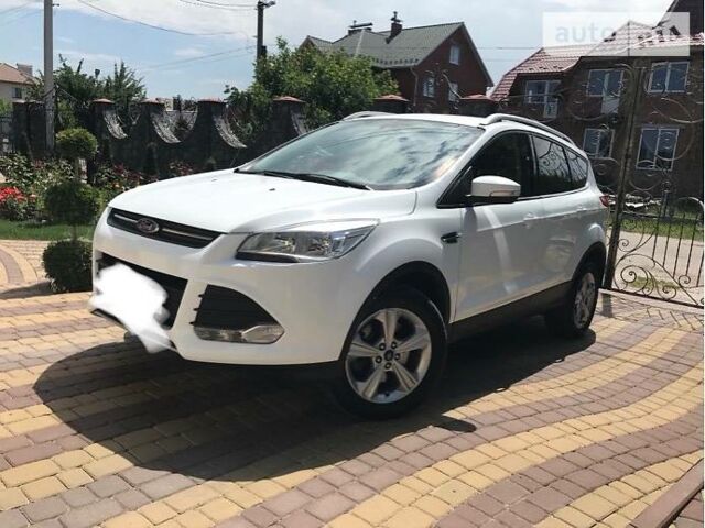 Білий Форд Куга, об'ємом двигуна 2 л та пробігом 77 тис. км за 17000 $, фото 1 на Automoto.ua