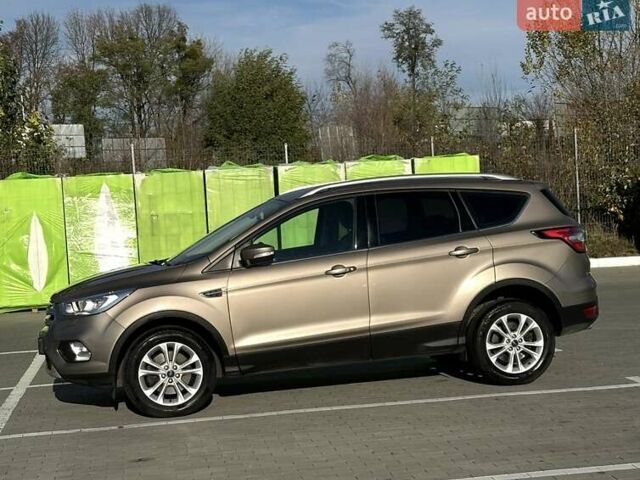 Бежевый Форд Куга, объемом двигателя 2 л и пробегом 75 тыс. км за 25500 $, фото 1 на Automoto.ua