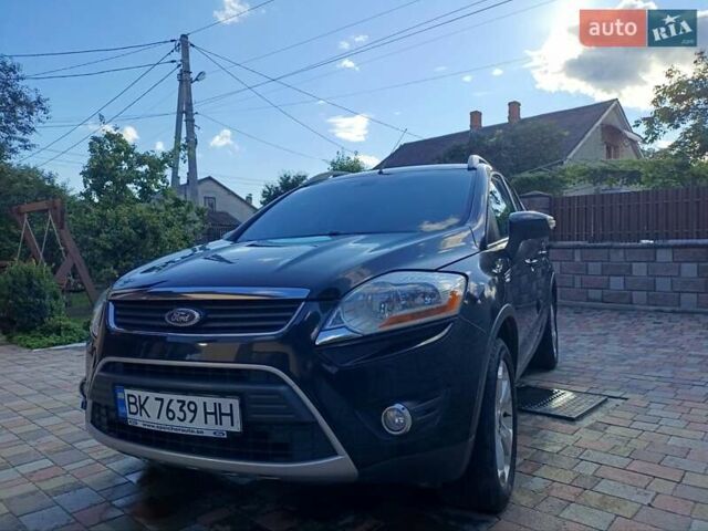 Черный Форд Куга, объемом двигателя 2 л и пробегом 235 тыс. км за 11000 $, фото 1 на Automoto.ua