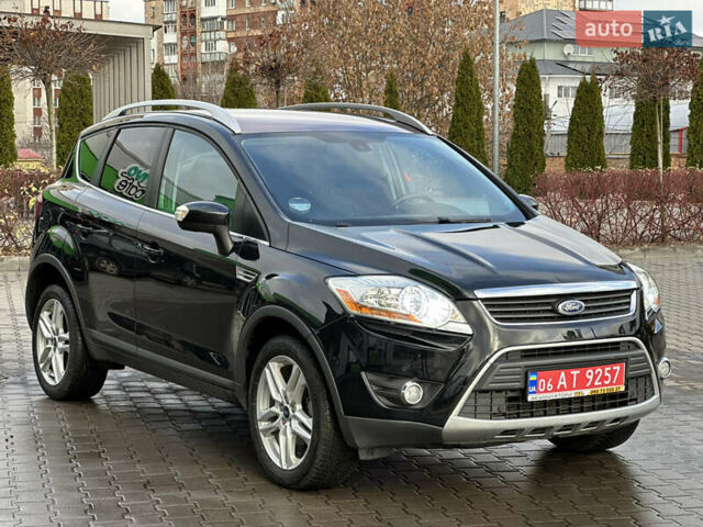 Черный Форд Куга, объемом двигателя 2 л и пробегом 234 тыс. км за 9900 $, фото 1 на Automoto.ua