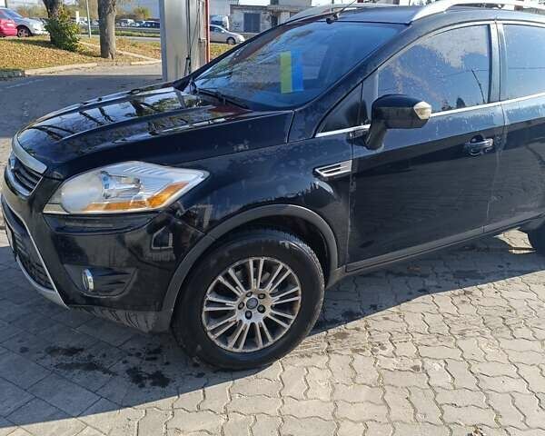 Форд Куга 2010 у Львові на Automoto.ua Чорний Форд Куга, об'ємом двигуна 2 л та пробігом 282 тис. км за 10399 $, фото 1 на Automoto.ua