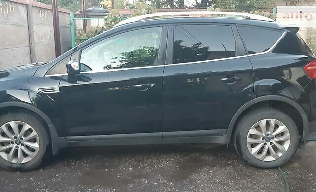 Черный Форд Куга, объемом двигателя 2.5 л и пробегом 139 тыс. км за 13000 $, фото 1 на Automoto.ua