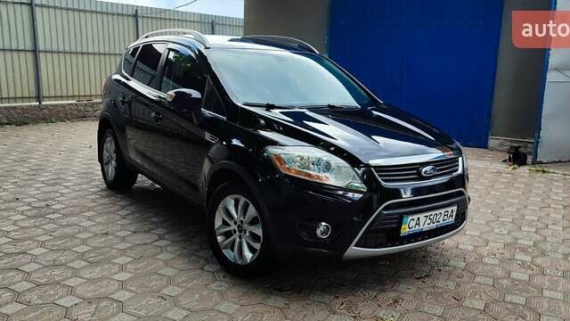 Чорний Форд Куга, об'ємом двигуна 2 л та пробігом 245 тис. км за 10300 $, фото 1 на Automoto.ua