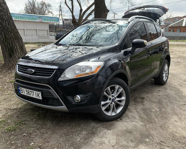Черный Форд Куга, объемом двигателя 2 л и пробегом 230 тыс. км за 11400 $, фото 1 на Automoto.ua
