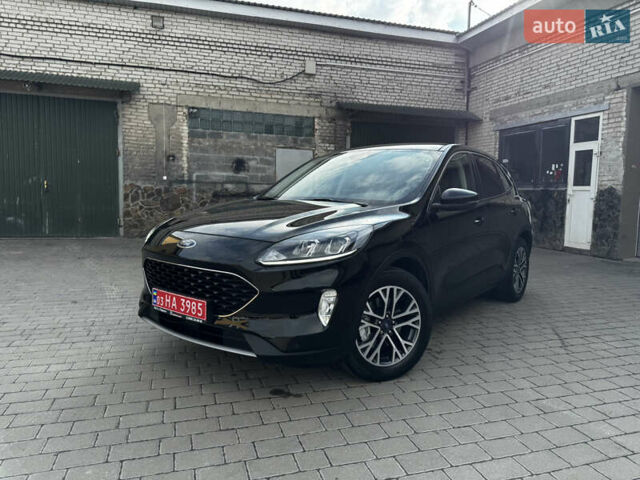 Чорний Форд Куга, об'ємом двигуна 2.5 л та пробігом 175 тис. км за 23750 $, фото 1 на Automoto.ua