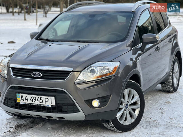 Коричневый Форд Куга, объемом двигателя 2 л и пробегом 245 тыс. км за 9850 $, фото 1 на Automoto.ua