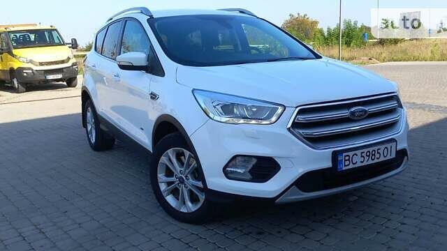 Форд Куга, объемом двигателя 2 л и пробегом 165 тыс. км за 15300 $, фото 1 на Automoto.ua