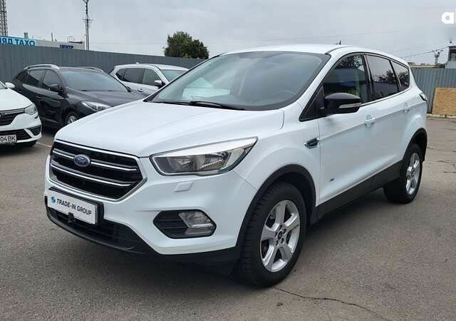 Форд Куга 2017 в Киеве на Automoto.ua Форд Куга, объемом двигателя 2 л и пробегом 201 тыс. км за 15500 $, фото 1 на Automoto.ua