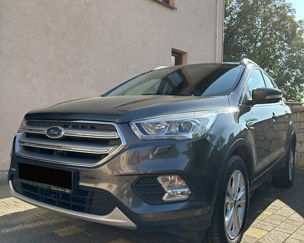 Форд Куга, объемом двигателя 1.5 л и пробегом 43 тыс. км за 18900 $, фото 1 на Automoto.ua