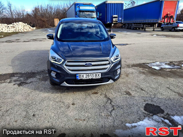 Сірий Форд Куга, об'ємом двигуна 1.5 л та пробігом 120 тис. км за 16000 $, фото 1 на Automoto.ua