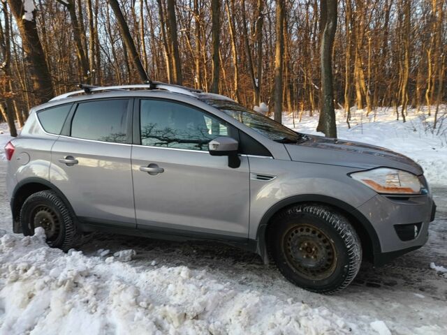 Серый Форд Куга, объемом двигателя 2 л и пробегом 102 тыс. км за 11200 $, фото 1 на Automoto.ua