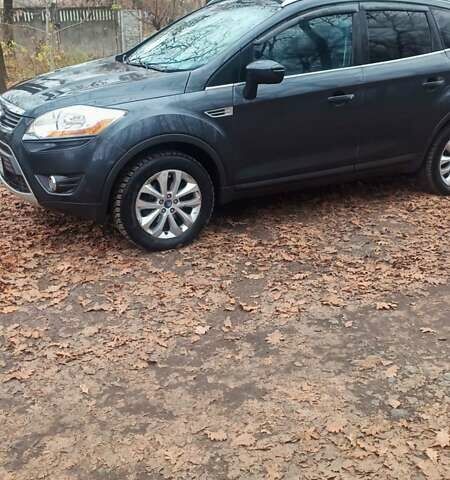 Сірий Форд Куга, об'ємом двигуна 2 л та пробігом 227 тис. км за 8500 $, фото 1 на Automoto.ua