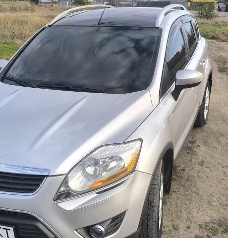 Серый Форд Куга, объемом двигателя 2.5 л и пробегом 230 тыс. км за 10300 $, фото 1 на Automoto.ua