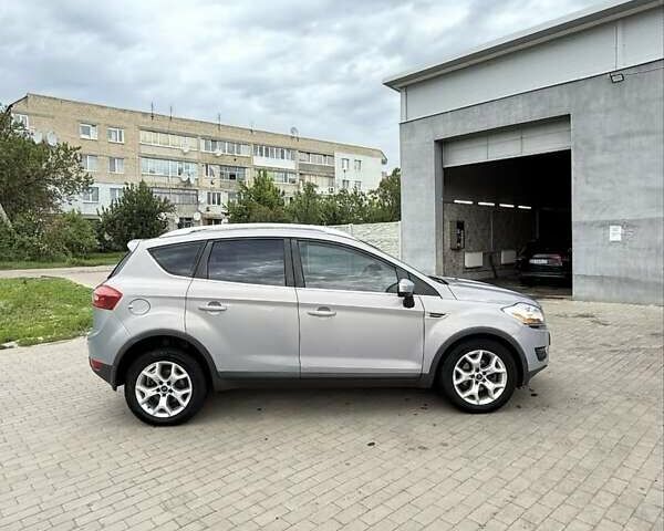 Сірий Форд Куга, об'ємом двигуна 2 л та пробігом 280 тис. км за 10000 $, фото 1 на Automoto.ua
