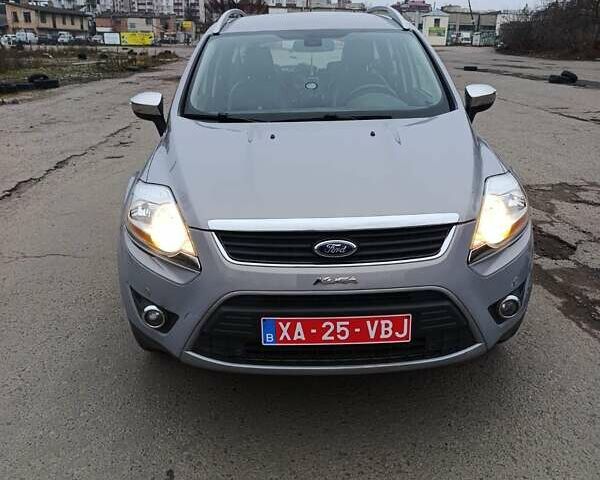 Серый Форд Куга, объемом двигателя 2 л и пробегом 270 тыс. км за 12000 $, фото 1 на Automoto.ua