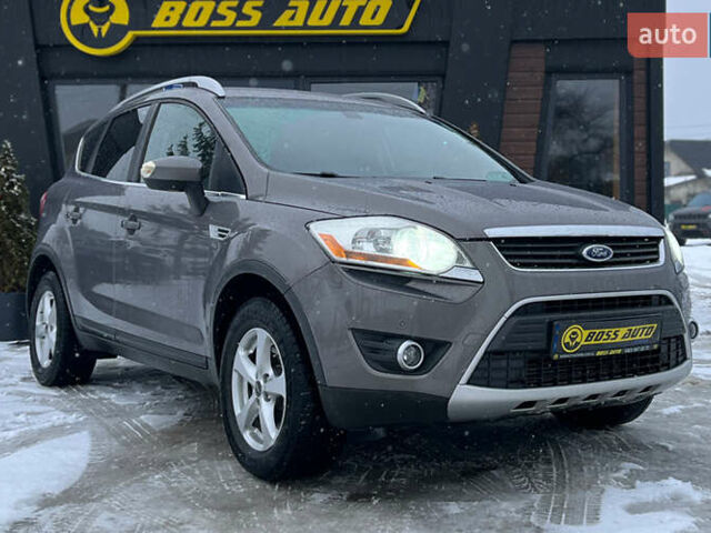 Сірий Форд Куга, об'ємом двигуна 2 л та пробігом 233 тис. км за 11700 $, фото 1 на Automoto.ua