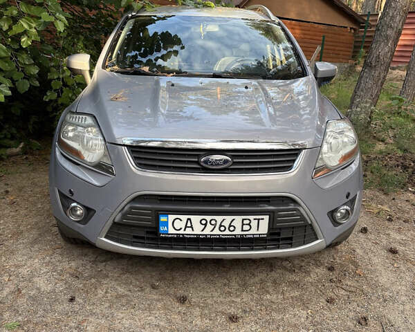 Серый Форд Куга, объемом двигателя 2 л и пробегом 294 тыс. км за 9500 $, фото 1 на Automoto.ua