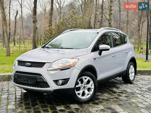 Серый Форд Куга, объемом двигателя 2 л и пробегом 235 тыс. км за 12700 $, фото 1 на Automoto.ua
