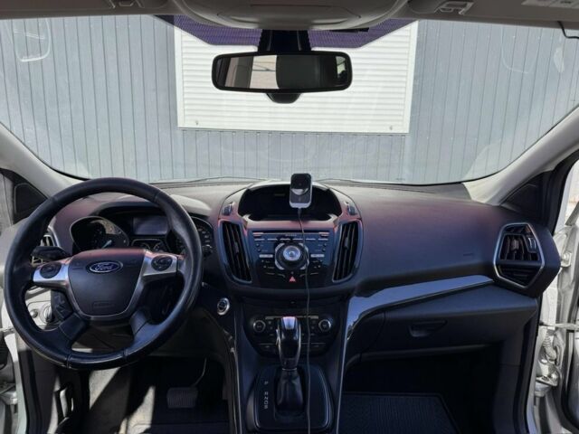 Серый Форд Куга, объемом двигателя 2 л и пробегом 180 тыс. км за 12500 $, фото 1 на Automoto.ua