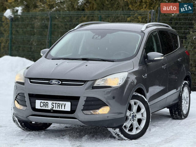 Серый Форд Куга, объемом двигателя 2 л и пробегом 176 тыс. км за 14500 $, фото 1 на Automoto.ua