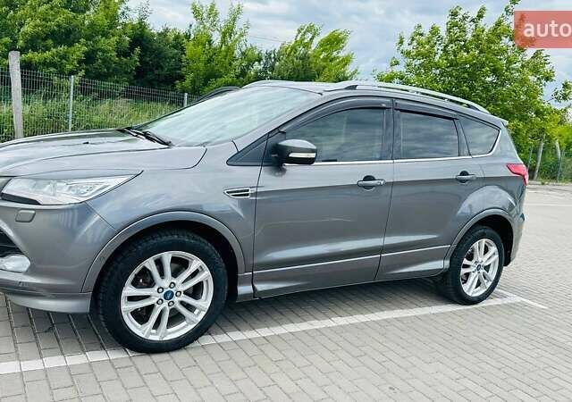 Серый Форд Куга, объемом двигателя 2 л и пробегом 199 тыс. км за 13500 $, фото 1 на Automoto.ua