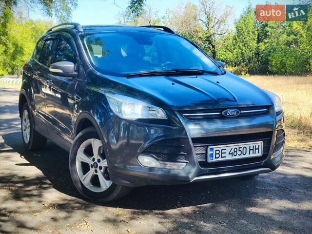 Серый Форд Куга, объемом двигателя 2 л и пробегом 203 тыс. км за 12999 $, фото 1 на Automoto.ua
