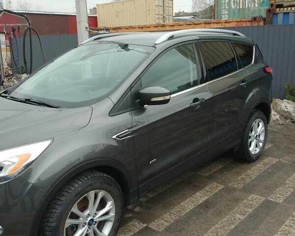 Серый Форд Куга, объемом двигателя 2 л и пробегом 193 тыс. км за 16500 $, фото 1 на Automoto.ua