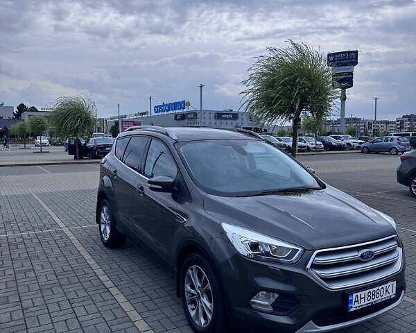 Серый Форд Куга, объемом двигателя 1.5 л и пробегом 134 тыс. км за 17000 $, фото 1 на Automoto.ua