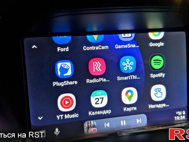 Серый Форд Куга, объемом двигателя 1.5 л и пробегом 104 тыс. км за 20500 $, фото 1 на Automoto.ua