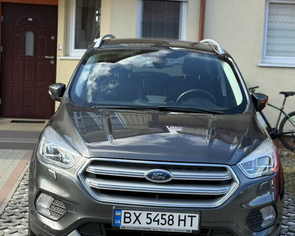Серый Форд Куга, объемом двигателя 2 л и пробегом 91 тыс. км за 23000 $, фото 1 на Automoto.ua