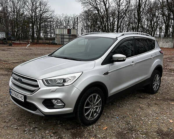 Сірий Форд Куга, об'ємом двигуна 1.5 л та пробігом 171 тис. км за 14999 $, фото 1 на Automoto.ua
