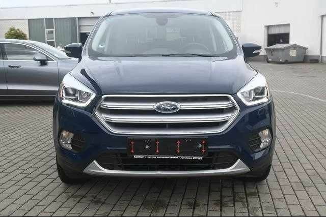 Синий Форд Куга, объемом двигателя 2 л и пробегом 142 тыс. км за 13925 $, фото 1 на Automoto.ua